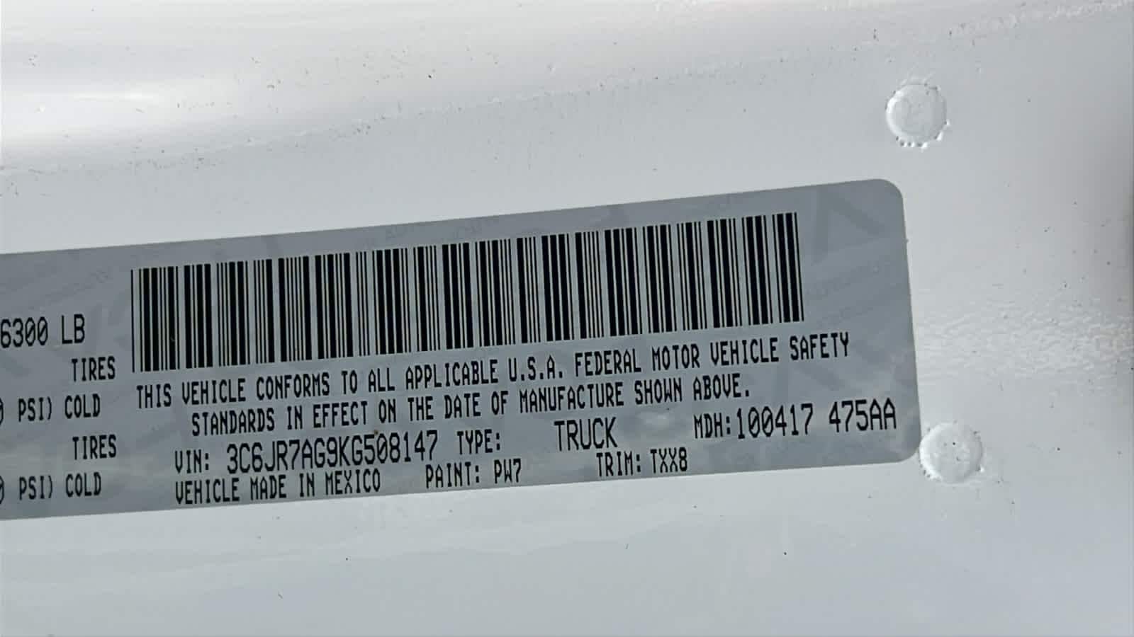 Thumbnail: 2019 RAM 1500 Classic - 27