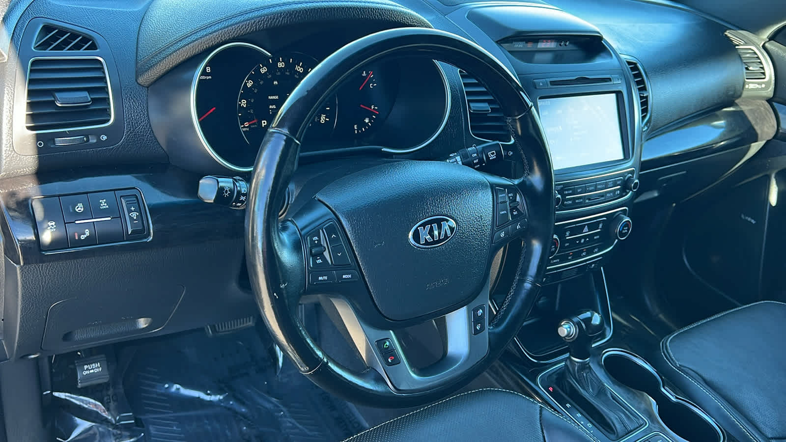 Thumbnail: 2014 Kia Sorento - 10