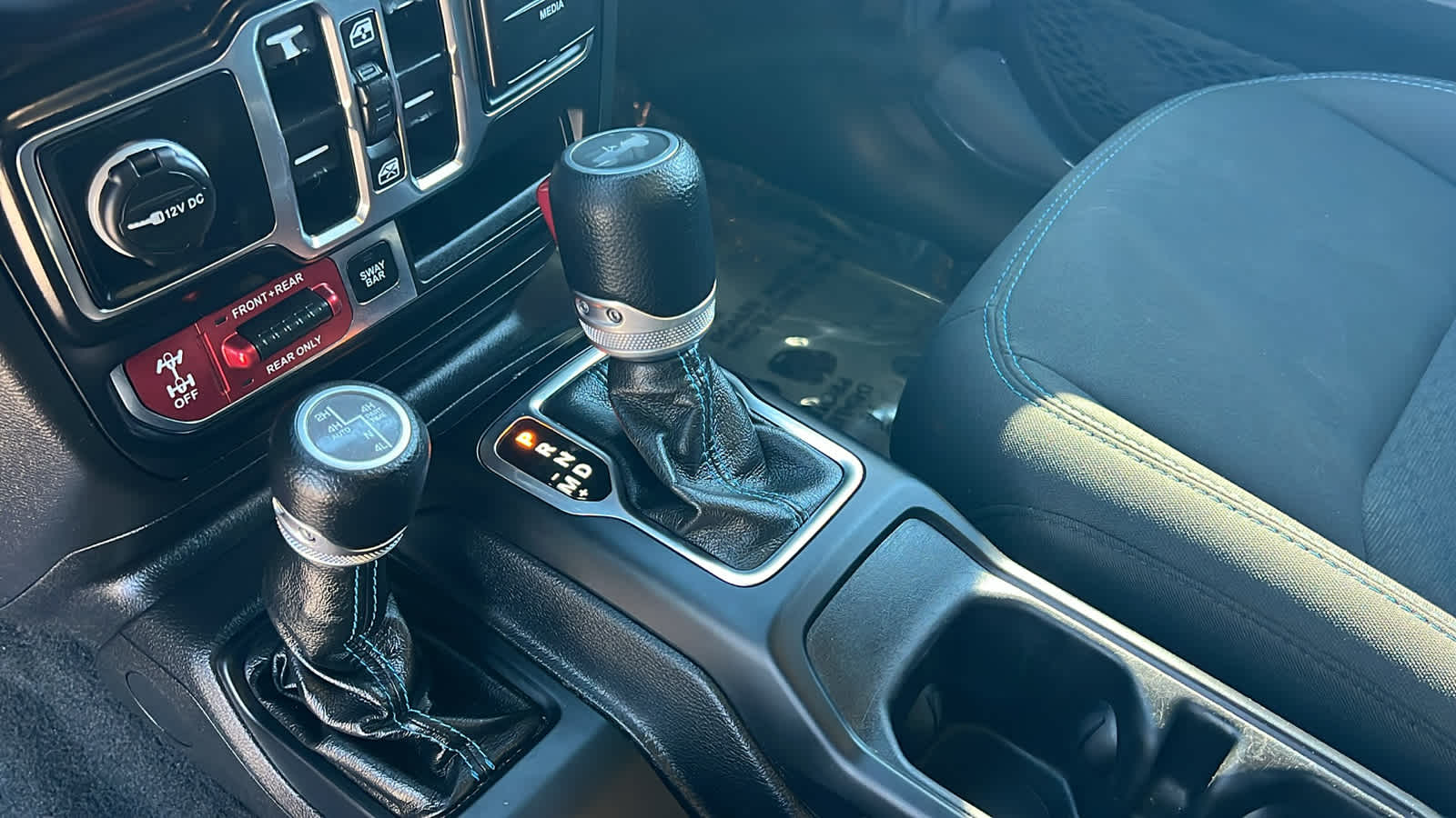 Thumbnail: 2022 Jeep Wrangler - 13