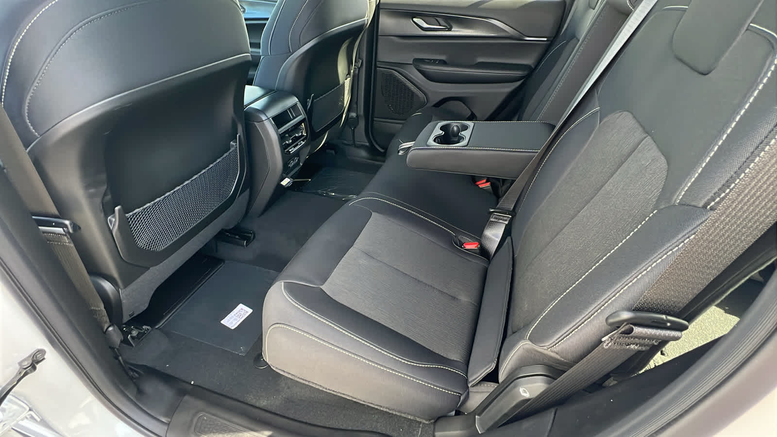 Thumbnail: 2026 Jeep Grand Cherokee - 24