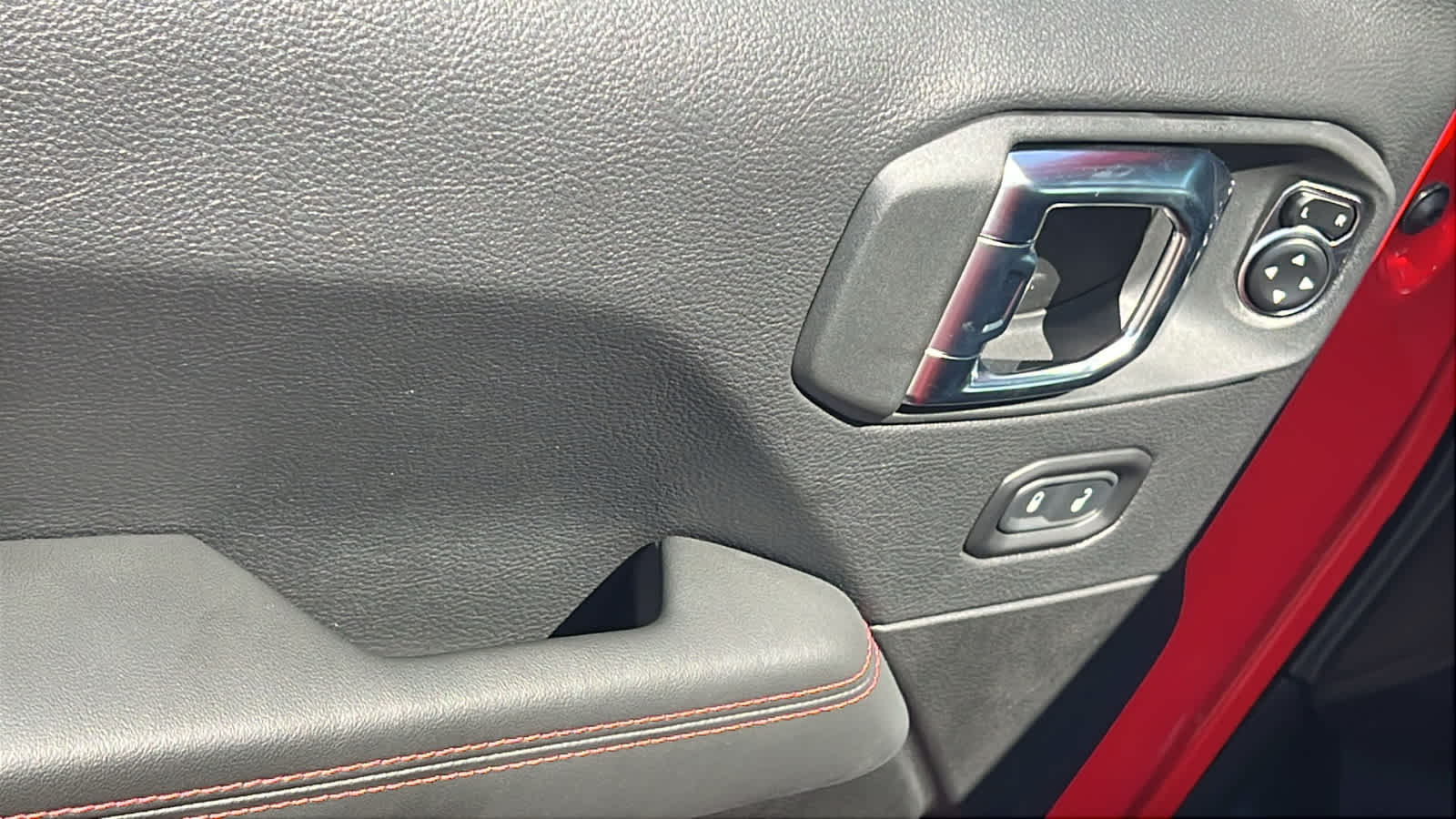 Thumbnail: 2025 Jeep Wrangler - 22