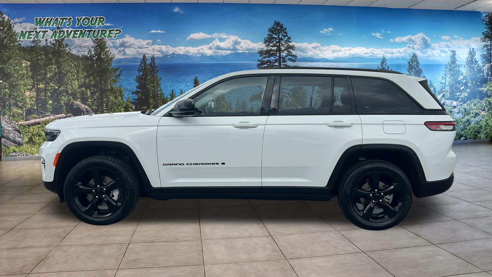 Thumbnail: 2023 Jeep Grand Cherokee - 8