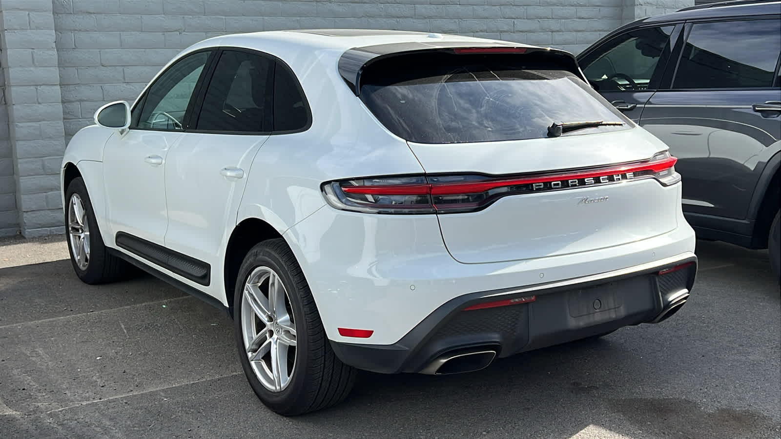Thumbnail: 2024 Porsche Macan - 8