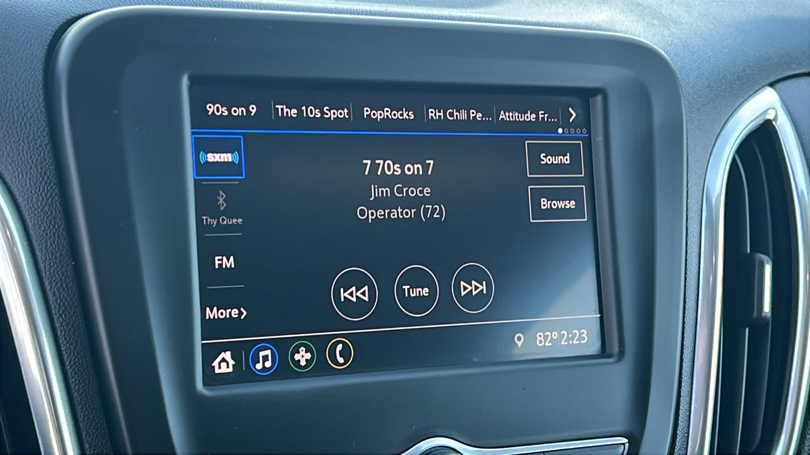 Thumbnail: 2020 Chevrolet Equinox - 15