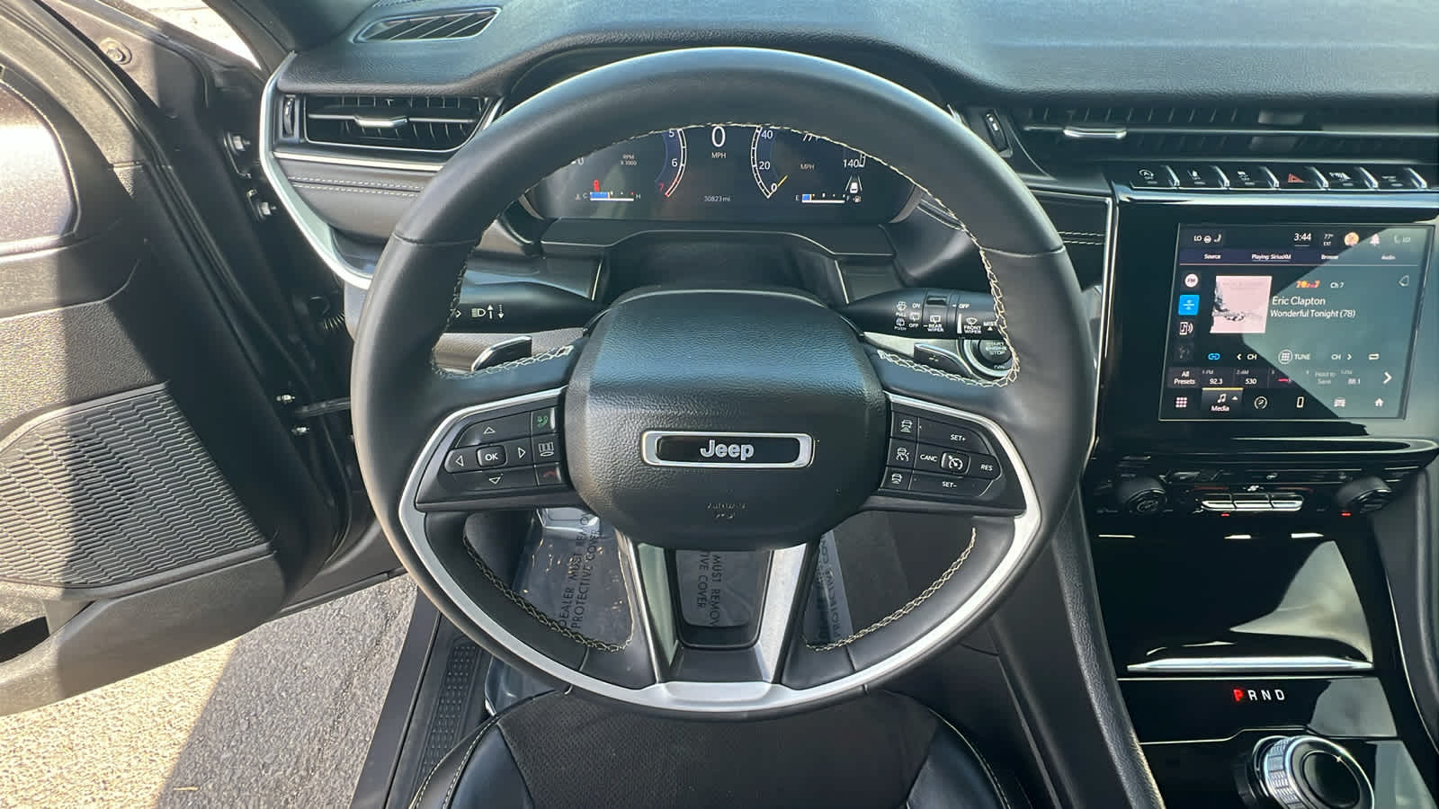 Thumbnail: 2023 Jeep Grand Cherokee - 18