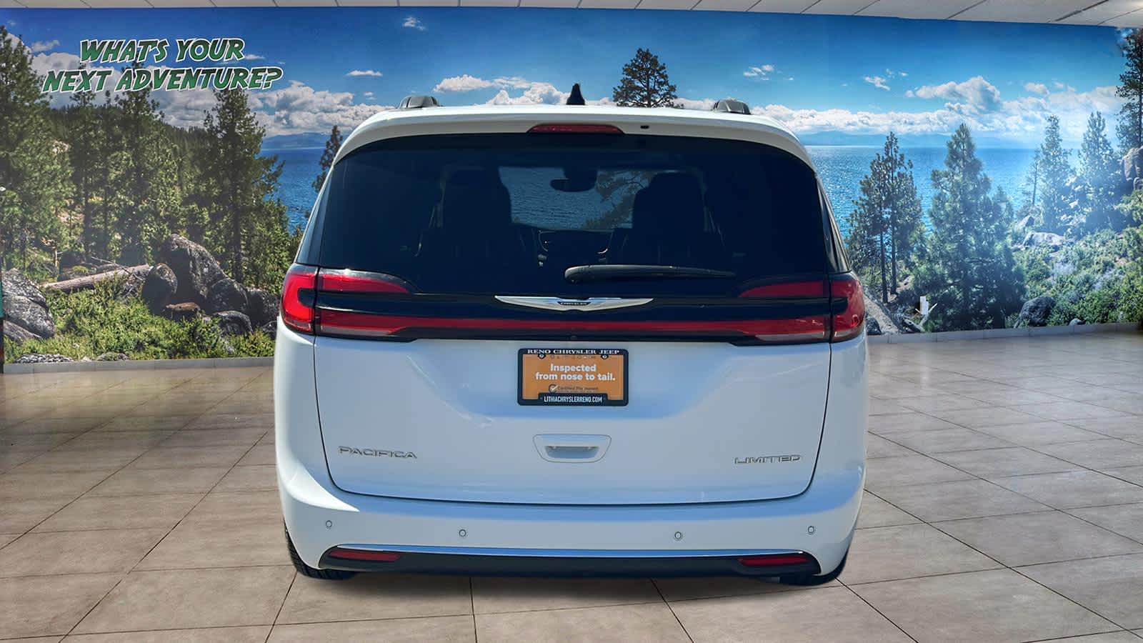 Thumbnail: 2023 Chrysler Pacifica - 6
