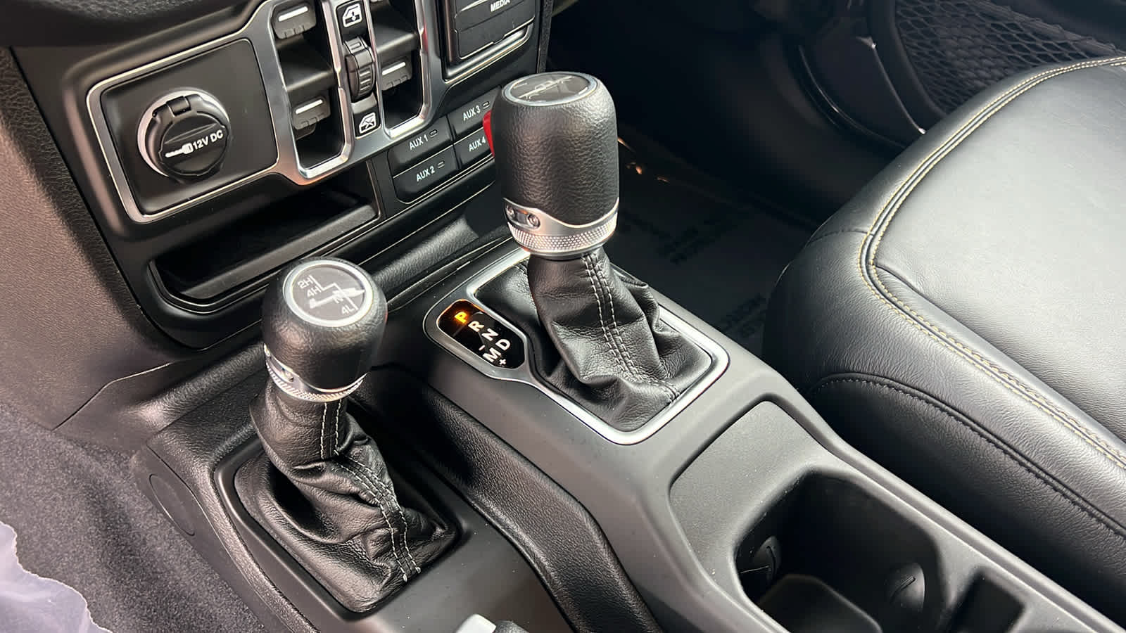 Thumbnail: 2026 Jeep Gladiator - 13