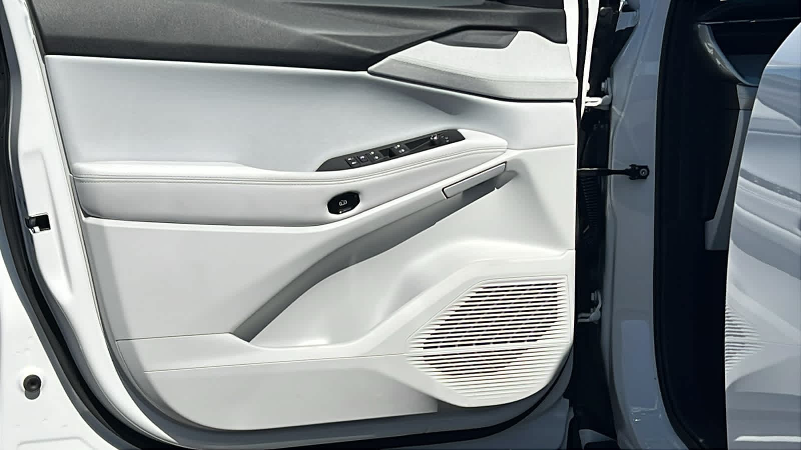 Thumbnail: 2026 Jeep Cherokee - 23