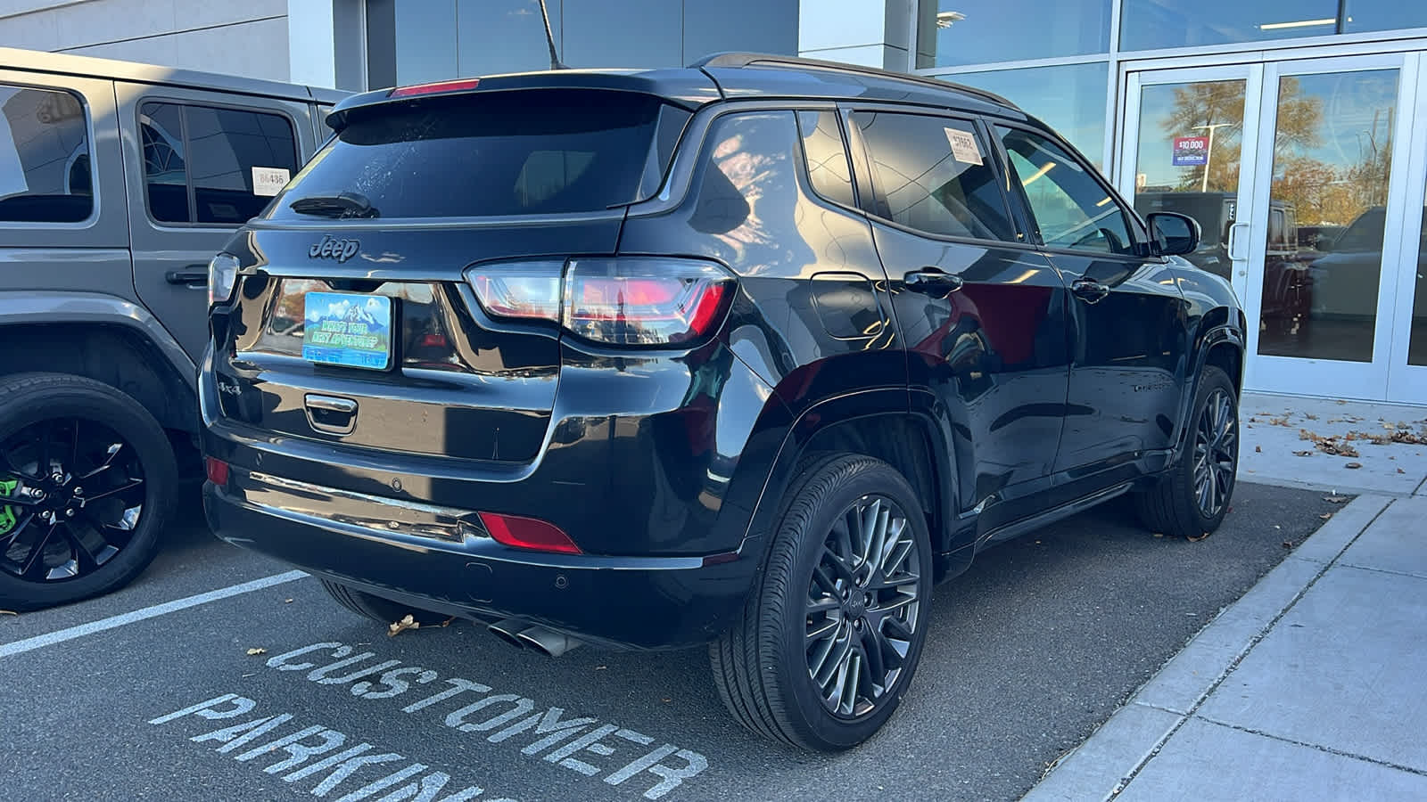 Thumbnail: 2022 Jeep Compass - 6