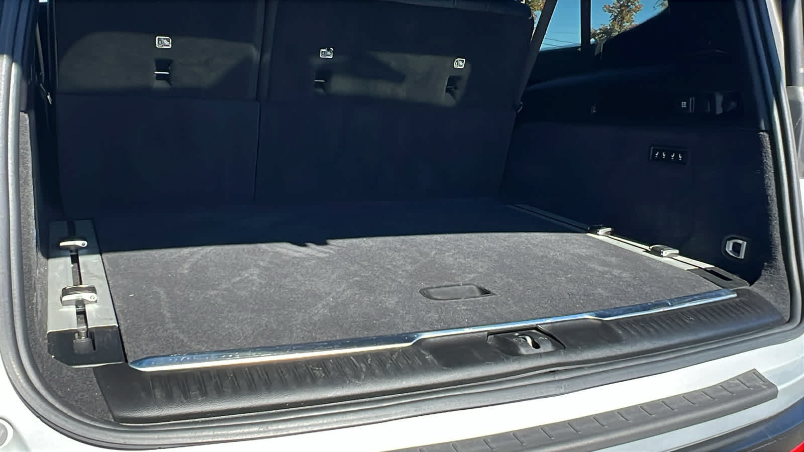 Thumbnail: 2024 Jeep Grand Wagoneer L - 27