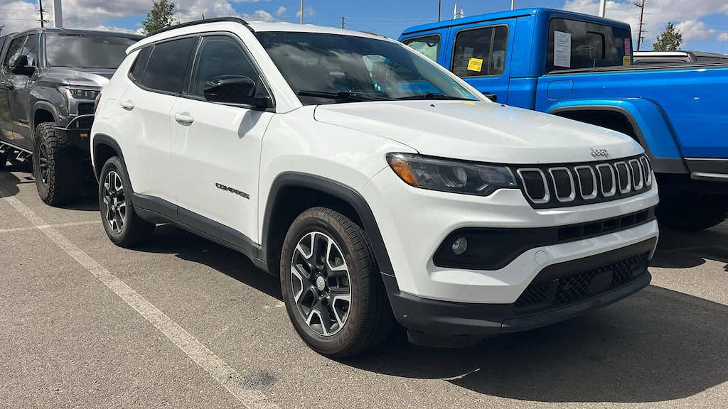 Used 2022 Jeep Compass Latitude SUV