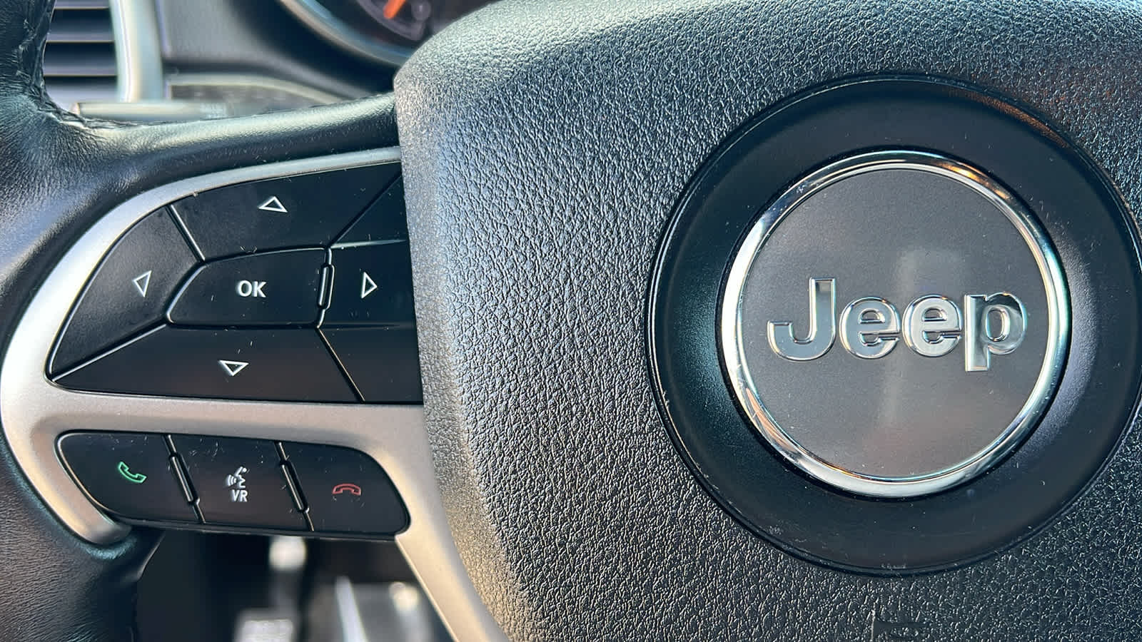 Thumbnail: 2018 Jeep Grand Cherokee - 19