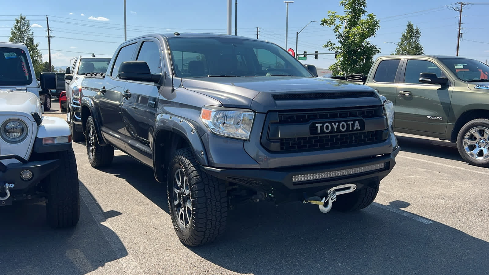 Thumbnail: 2017 Toyota Tundra - 3