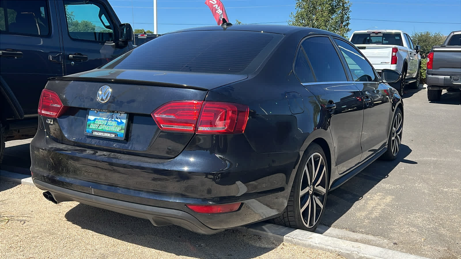 Thumbnail: 2014 Volkswagen Jetta - 4
