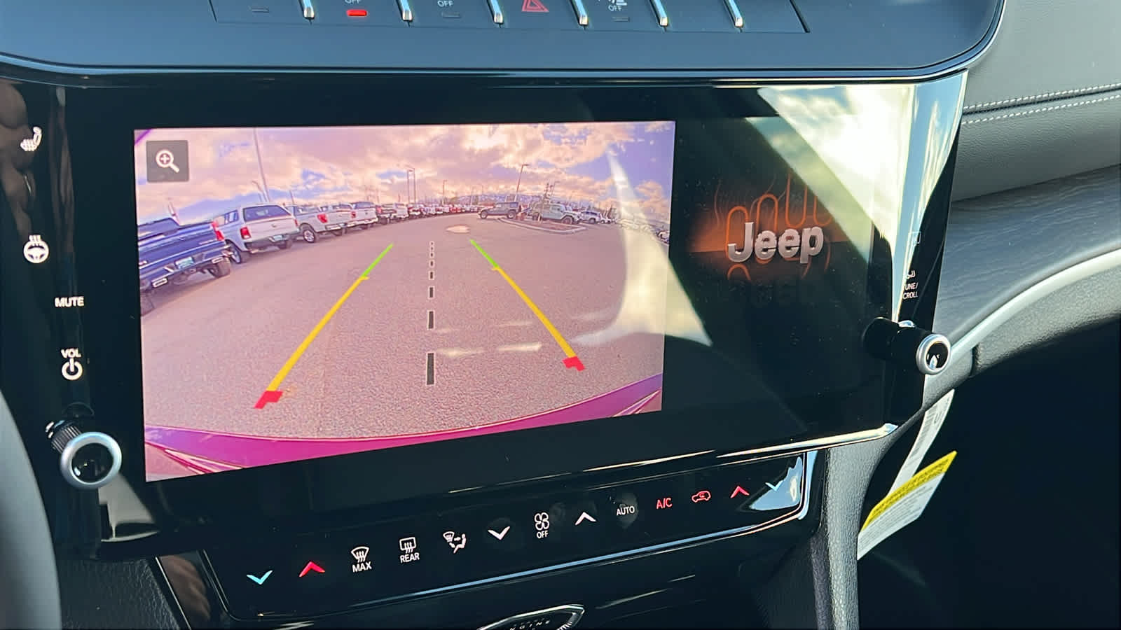 Thumbnail: 2026 Jeep Grand Cherokee - 16