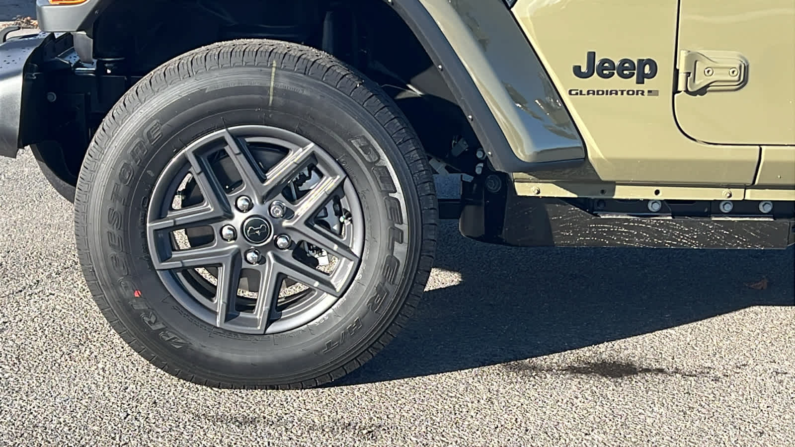 Thumbnail: 2026 Jeep Gladiator - 9