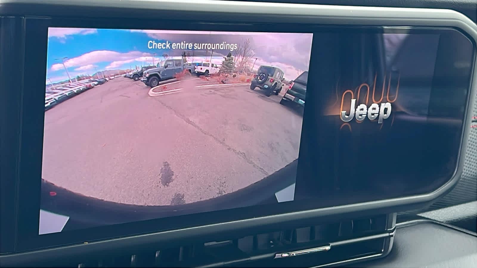 Thumbnail: 2025 Jeep Wrangler - 16