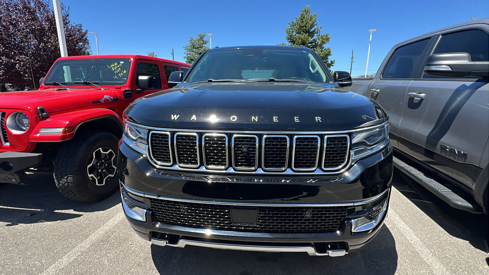 Thumbnail: 2022 Jeep Wagoneer - 2
