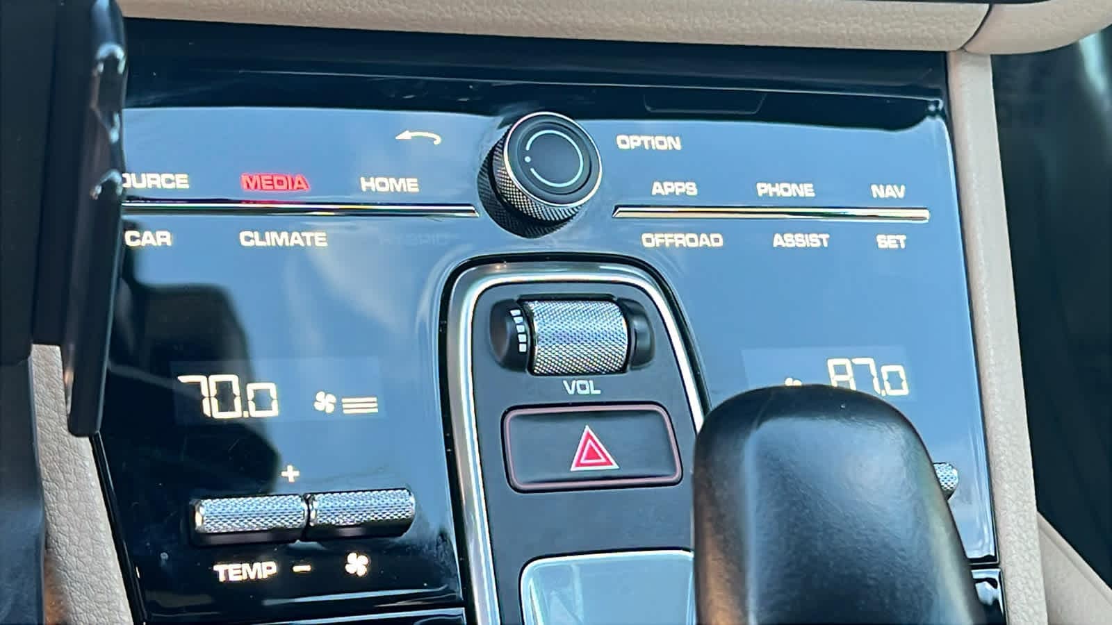 Thumbnail: 2019 Porsche Cayenne - 14