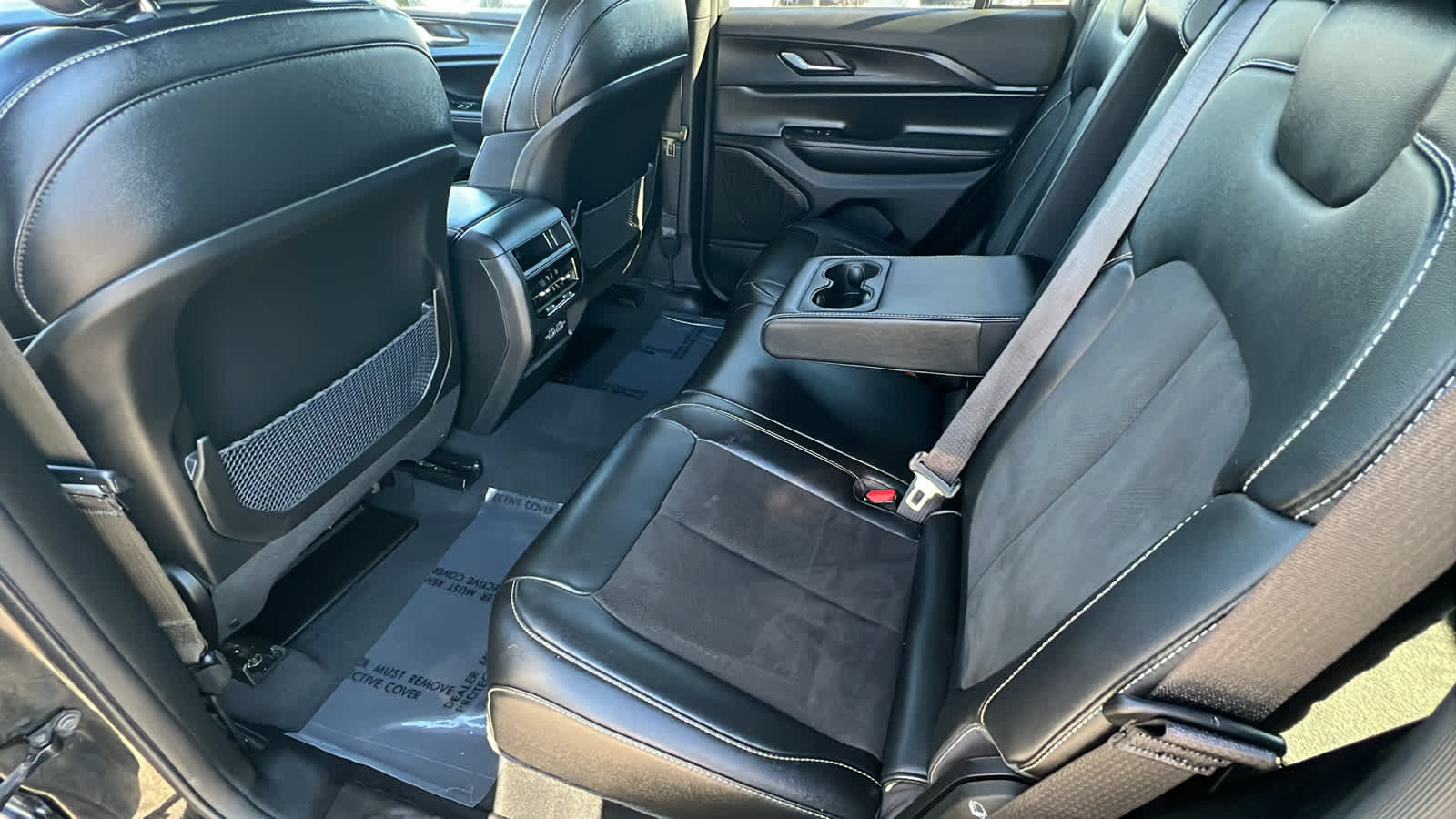 Thumbnail: 2024 Jeep Grand Cherokee - 24