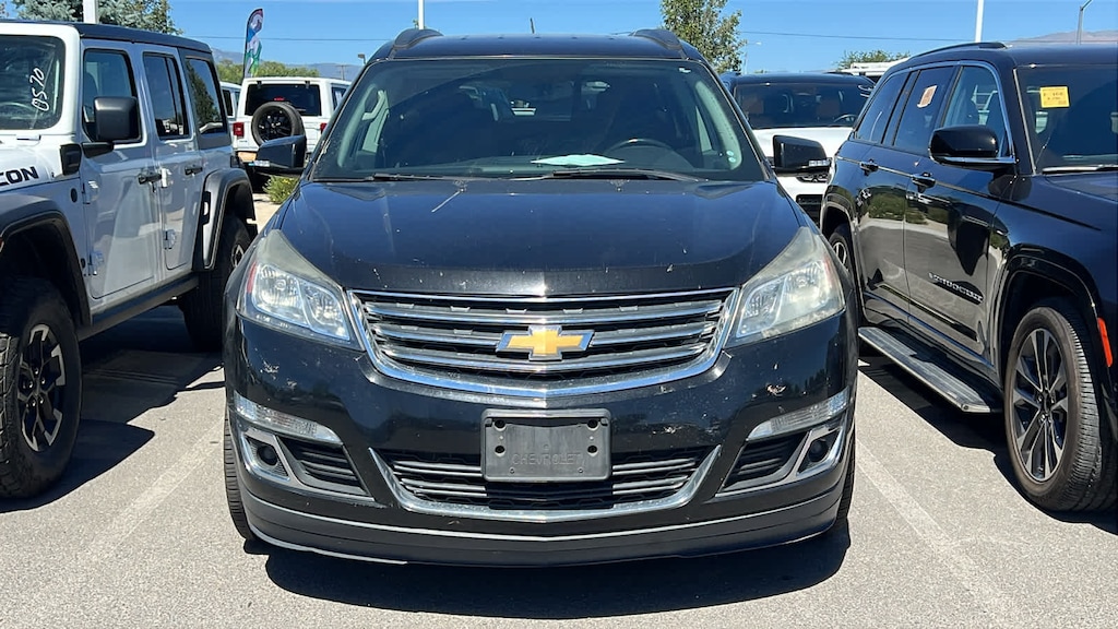 Used 2017 Chevrolet Traverse LT SUV