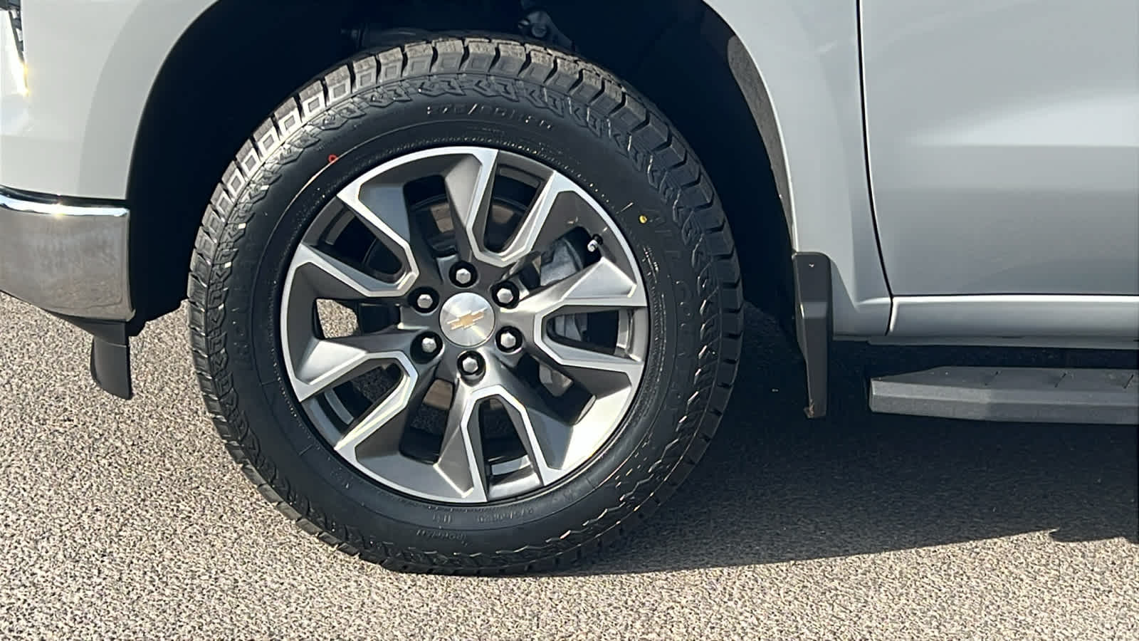 Thumbnail: 2024 Chevrolet Silverado 1500 - 9