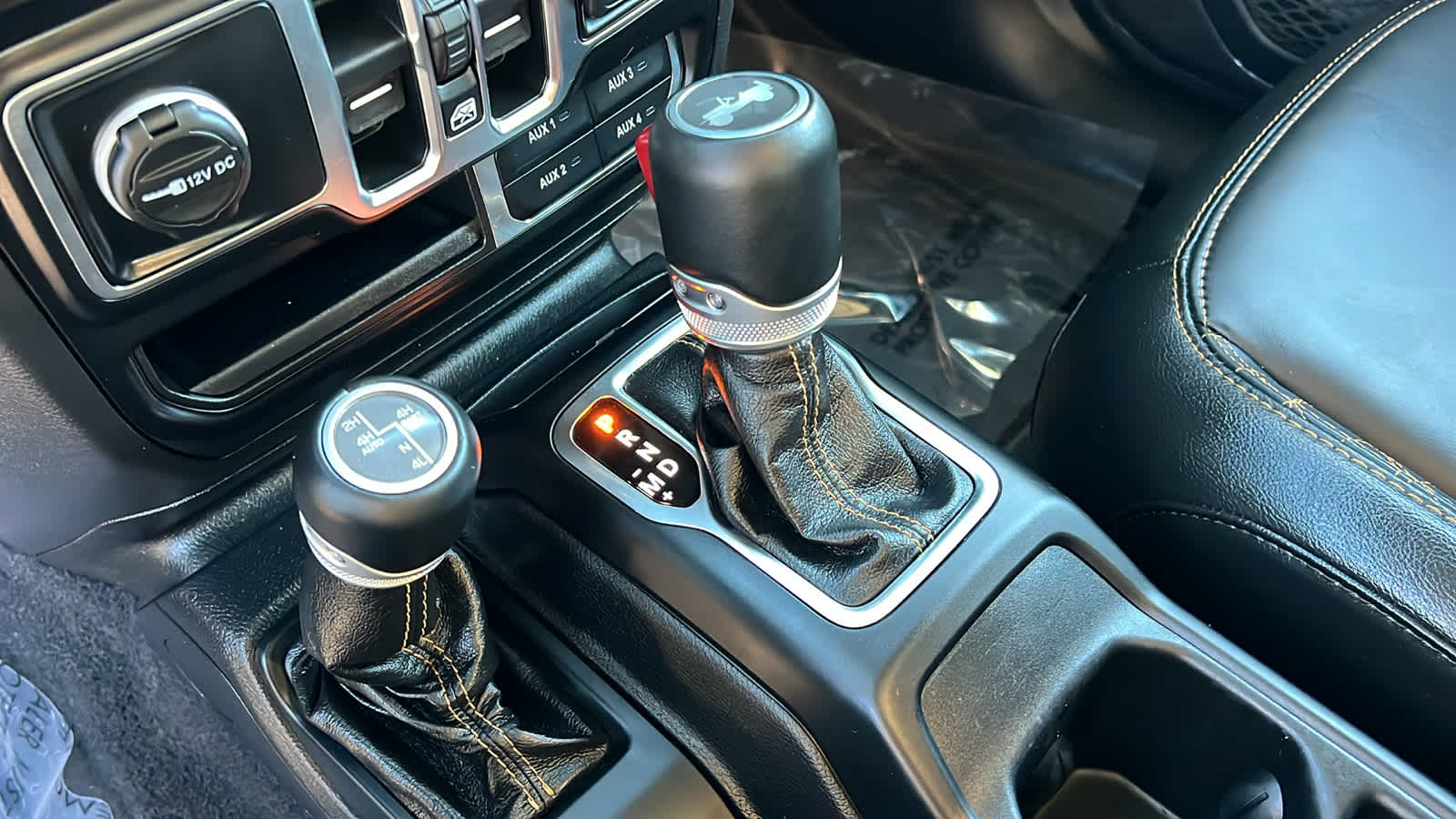 Thumbnail: 2021 Jeep Wrangler - 13