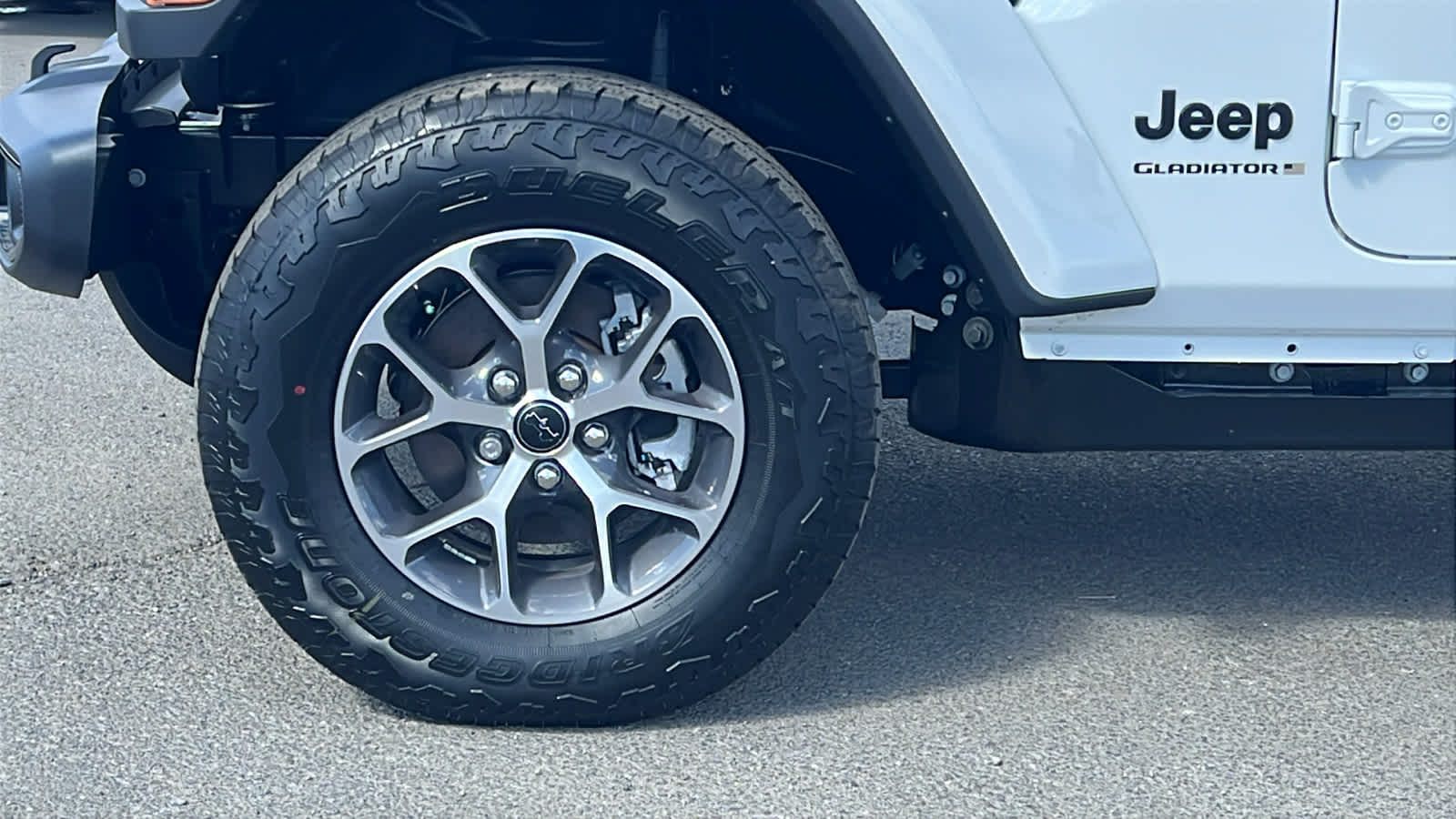 Thumbnail: 2026 Jeep Gladiator - 9