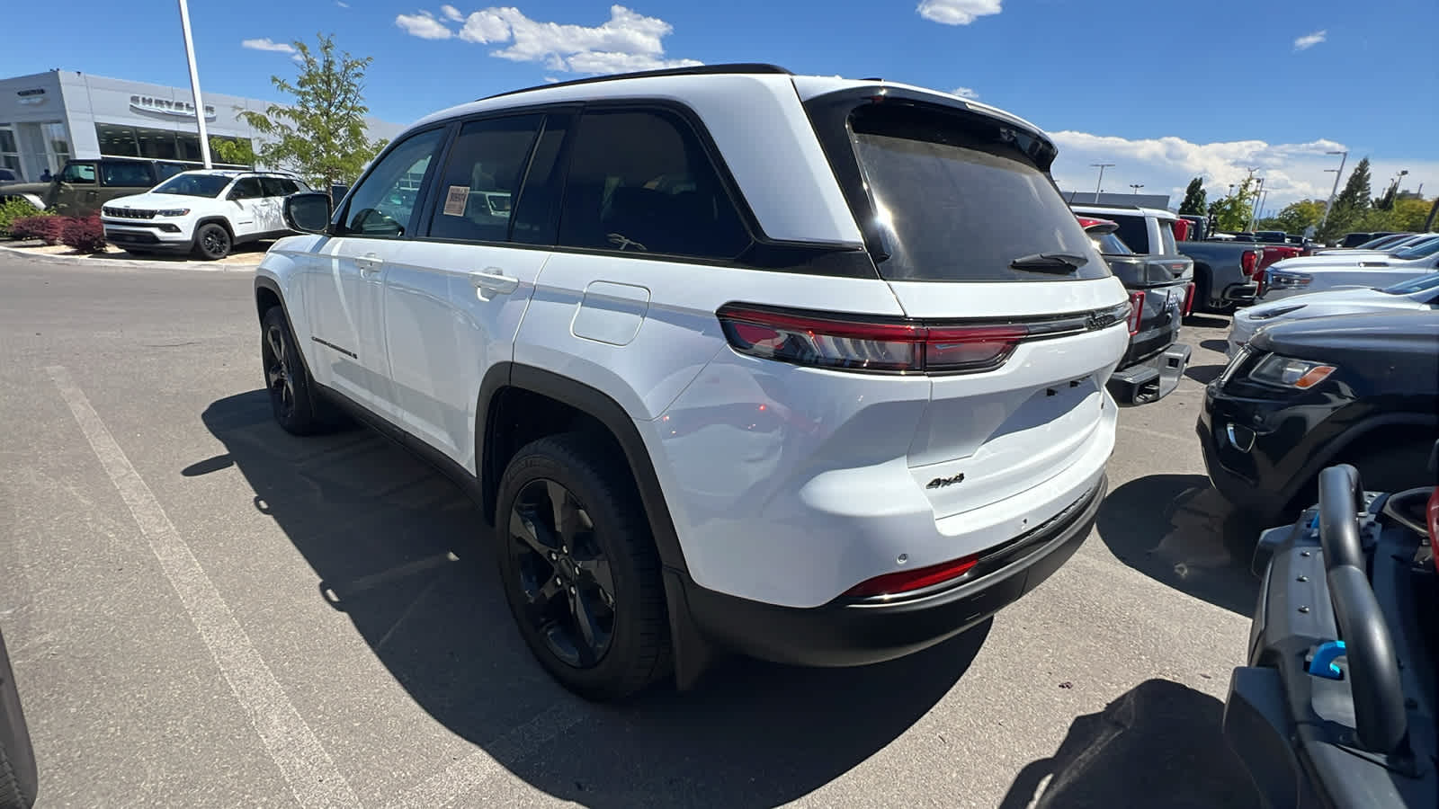 Thumbnail: 2023 Jeep Grand Cherokee - 7