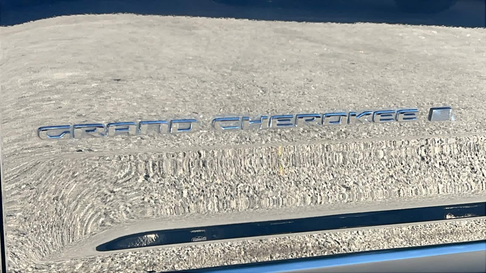 Thumbnail: 2023 Jeep Grand Cherokee - 28