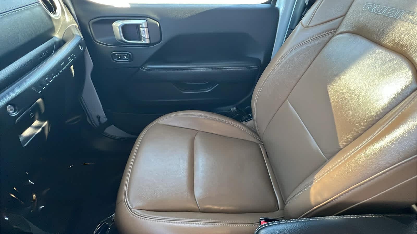 Thumbnail: 2022 Jeep Wrangler - 12