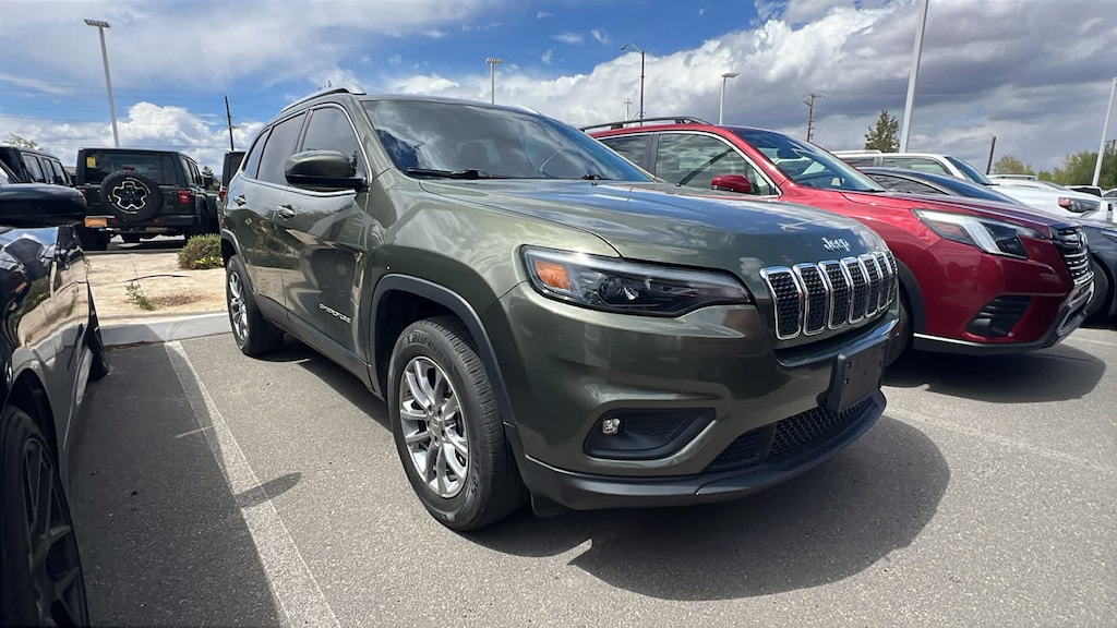 Used 2019 Jeep Cherokee Latitude Plus SUV