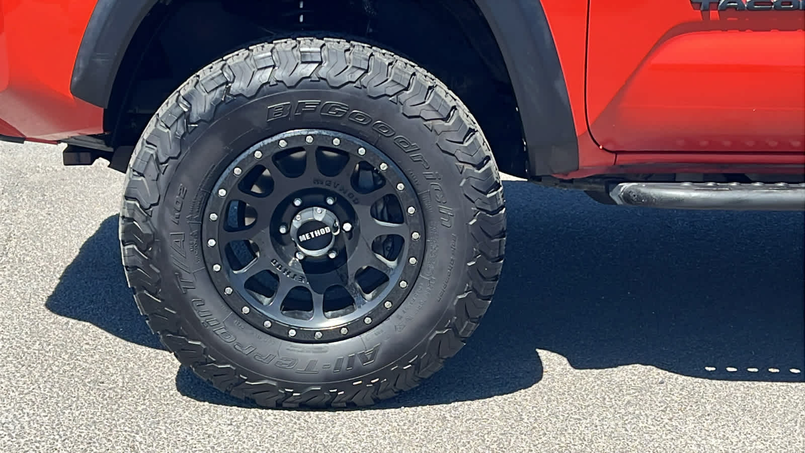 Thumbnail: 2017 Toyota Tacoma - 9