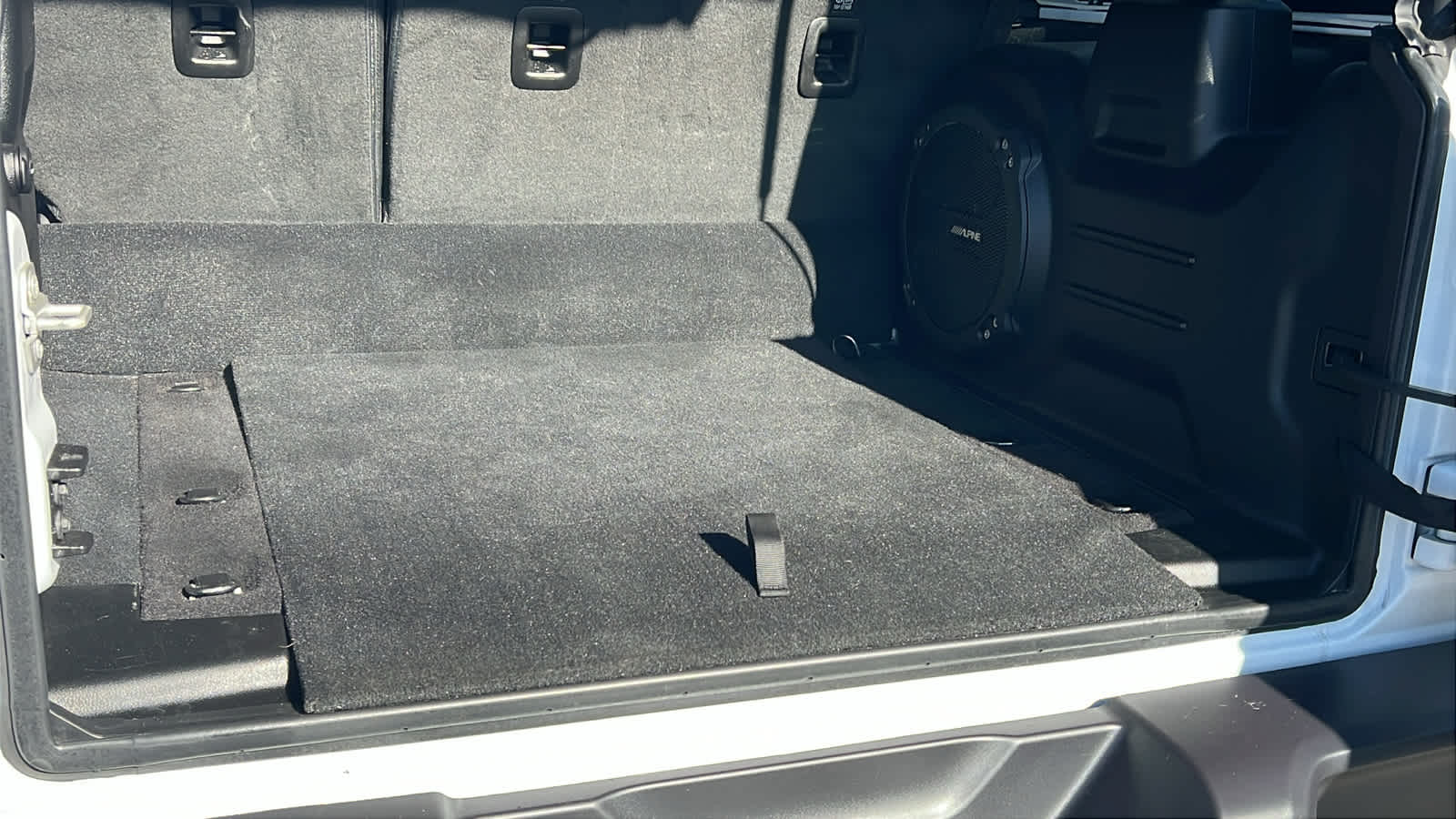 Thumbnail: 2023 Jeep Wrangler - 27