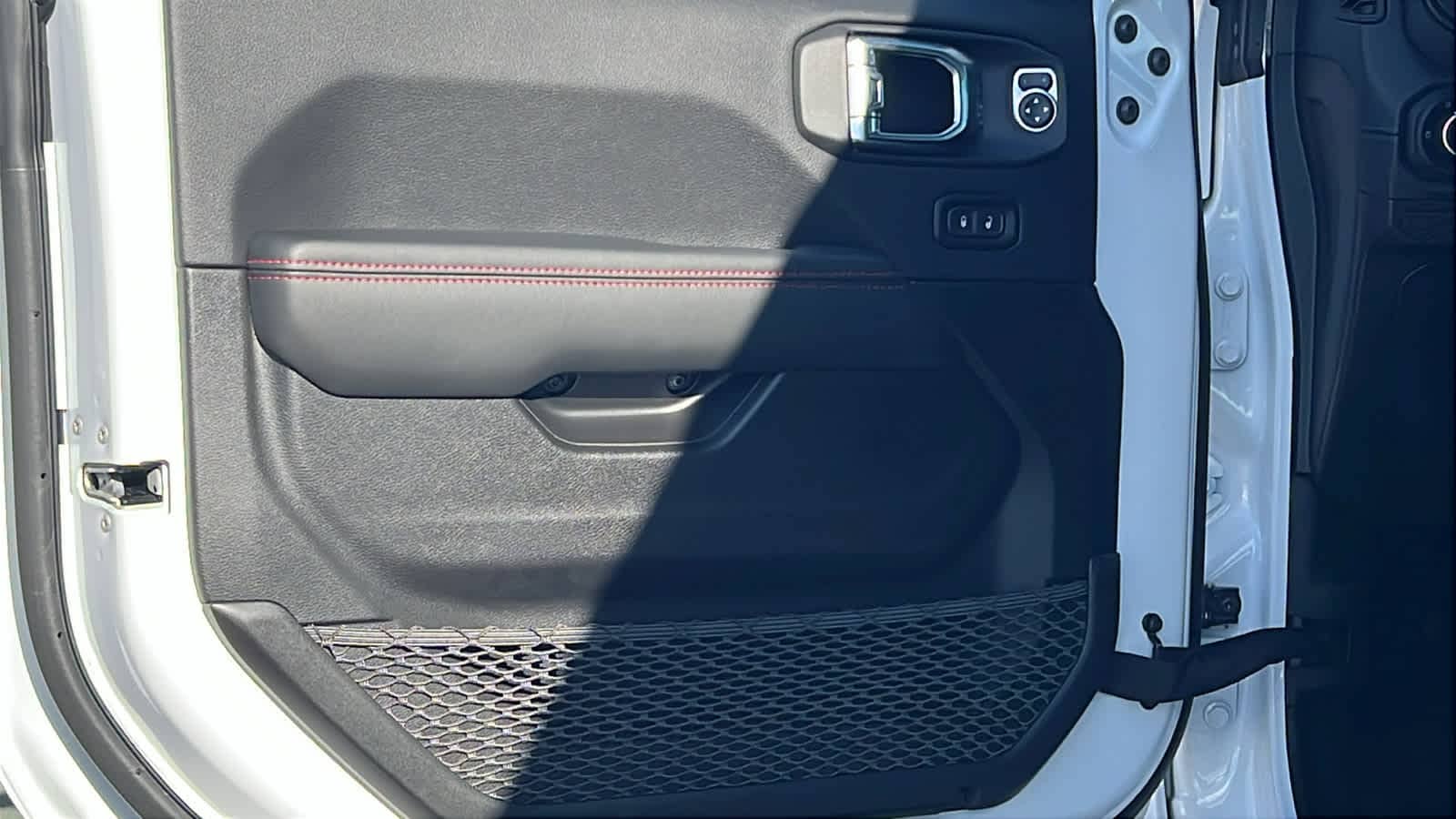 Thumbnail: 2026 Jeep Wrangler - 23