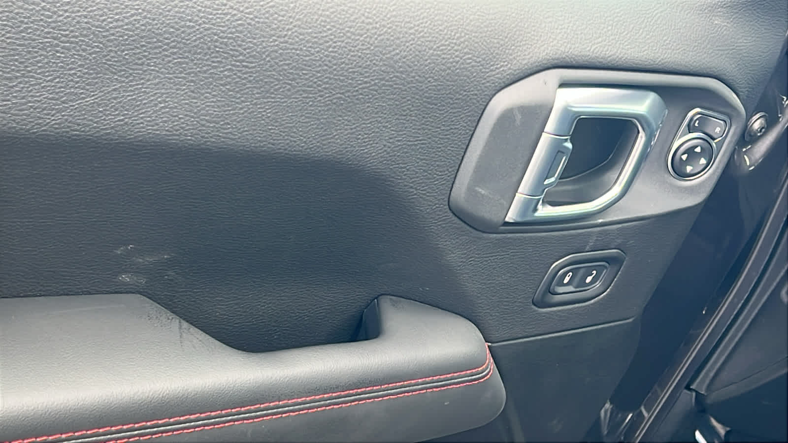 Thumbnail: 2026 Jeep Gladiator - 22