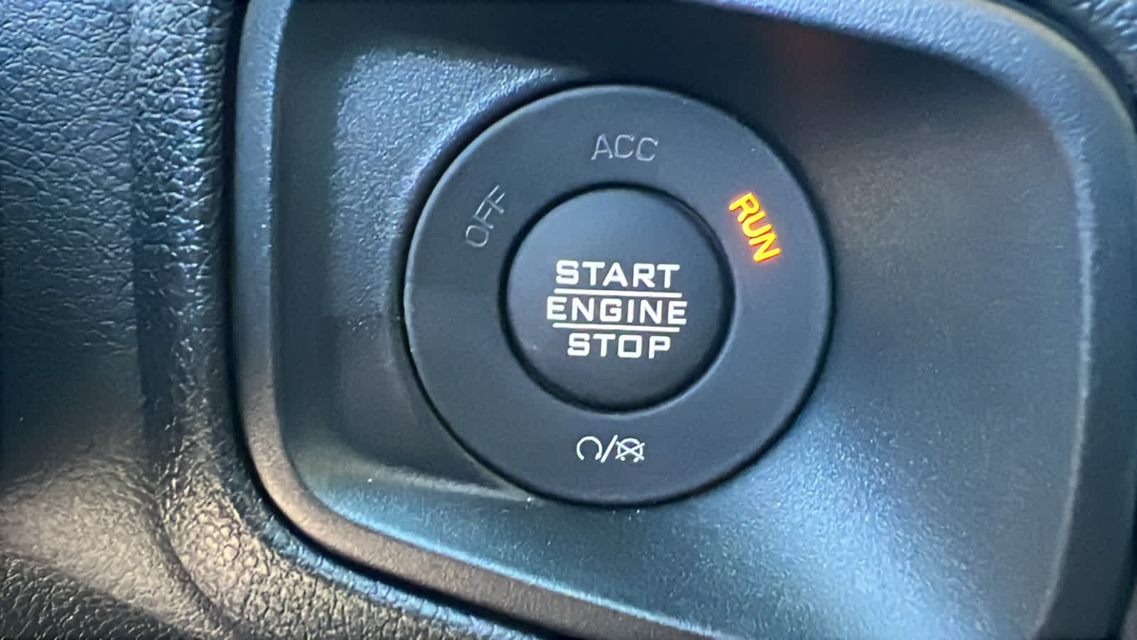 Thumbnail: 2026 Jeep Gladiator - 17