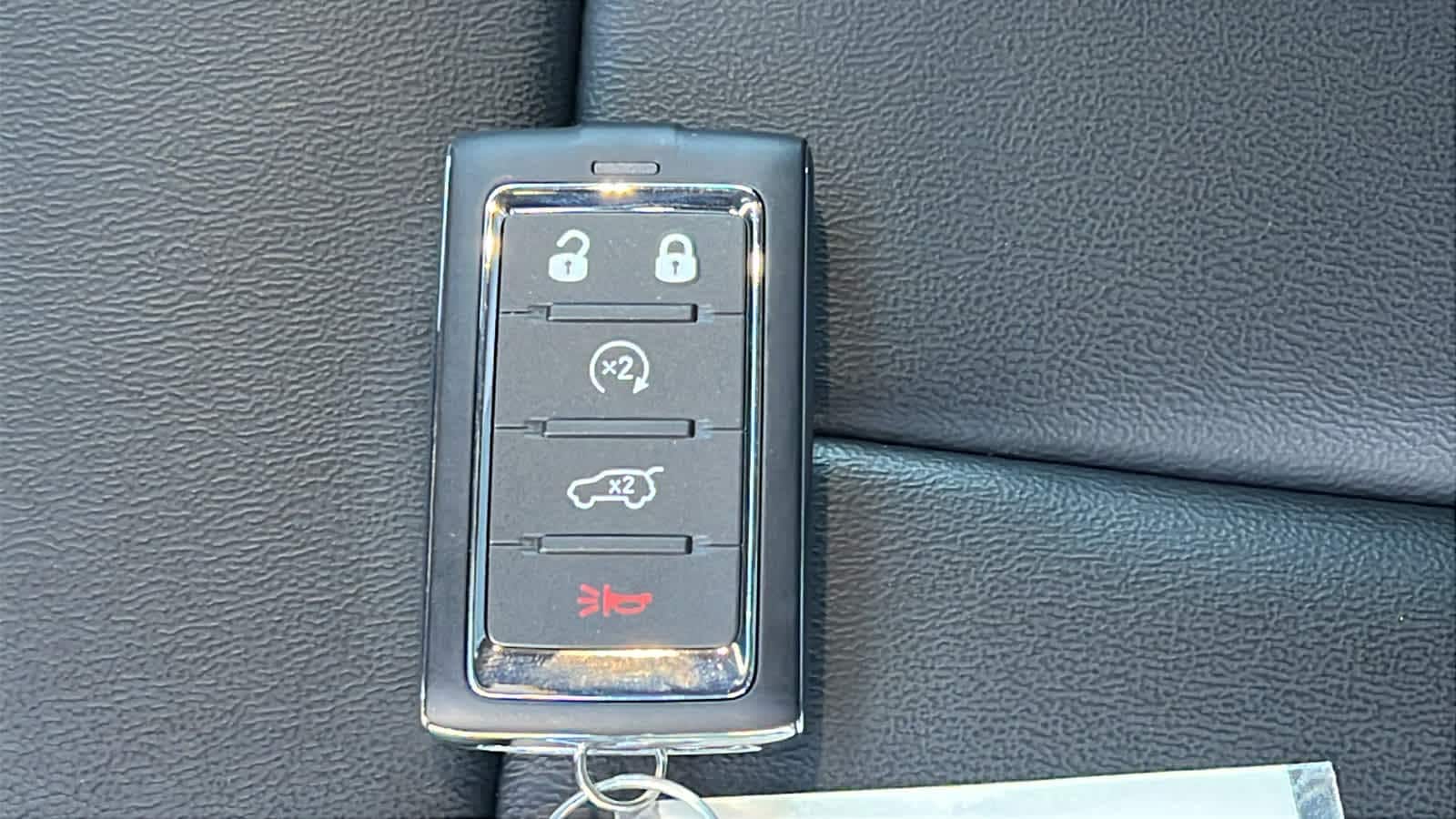 Thumbnail: 2026 Jeep Grand Cherokee - 29