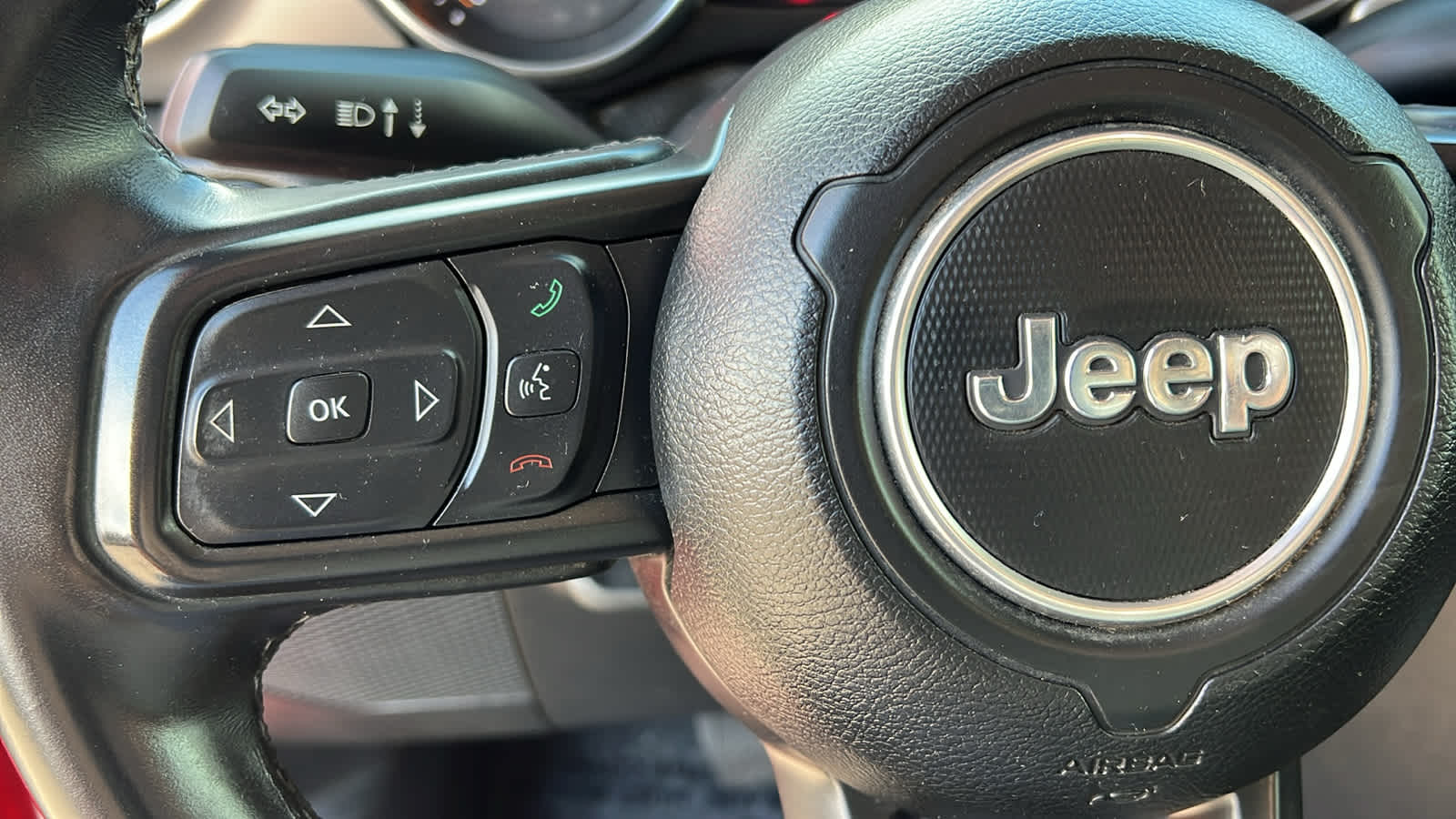 Thumbnail: 2021 Jeep Gladiator - 19