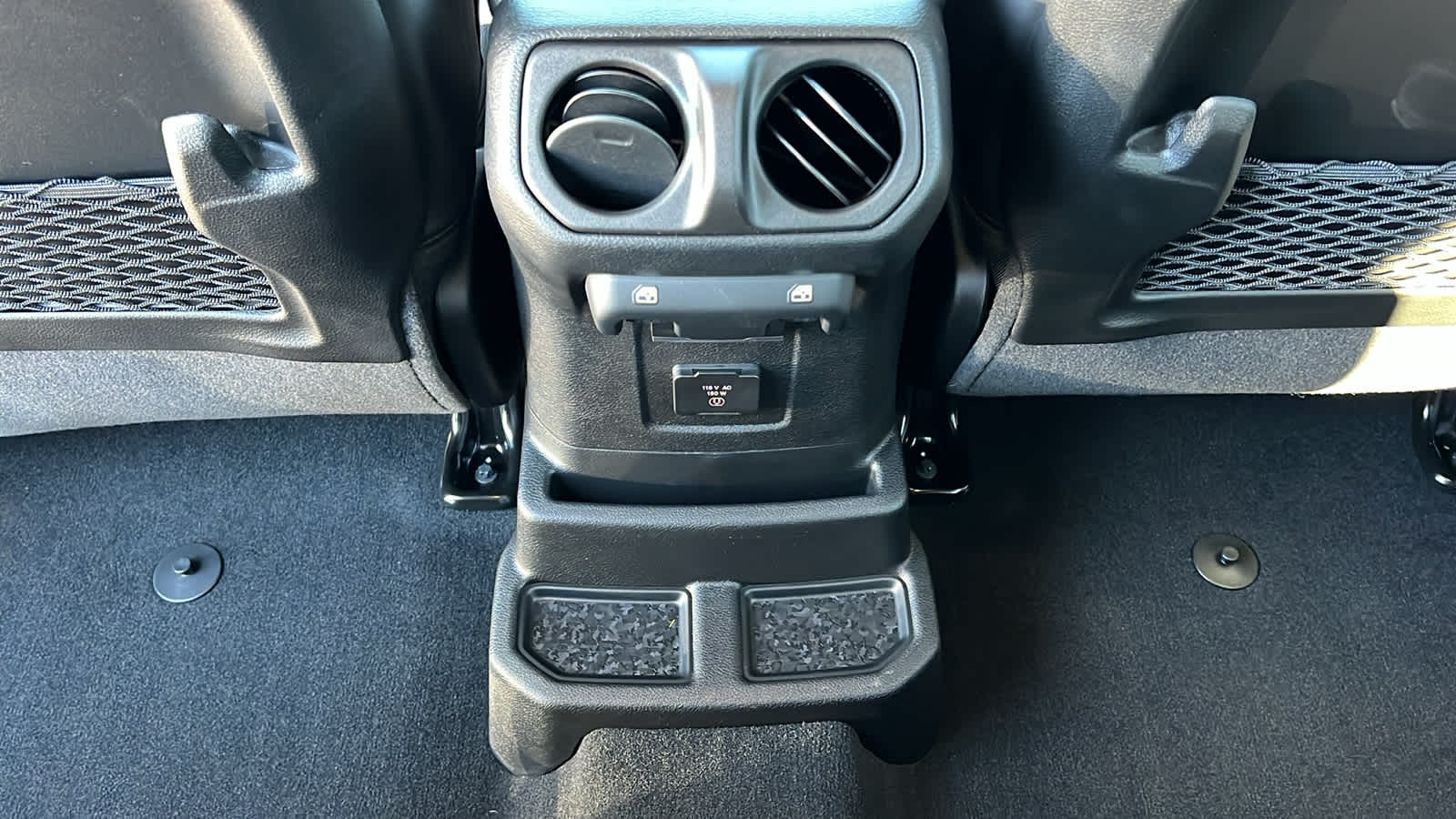 Thumbnail: 2026 Jeep Wrangler - 25