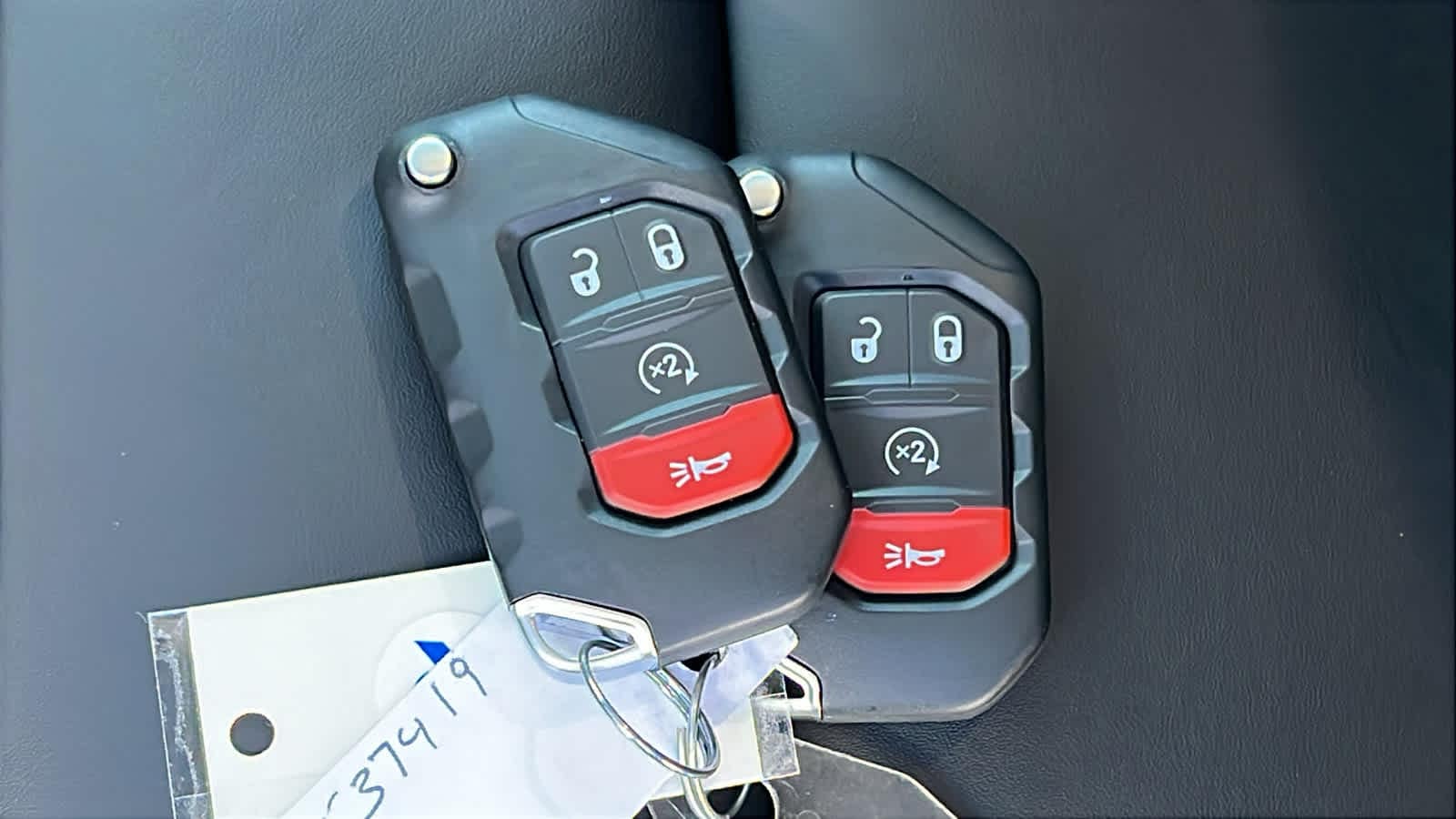 Thumbnail: 2025 Jeep Gladiator - 29