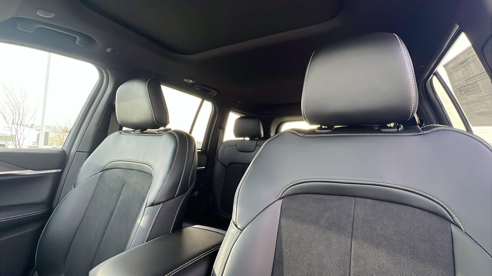 Thumbnail: 2026 Jeep Grand Cherokee - 11