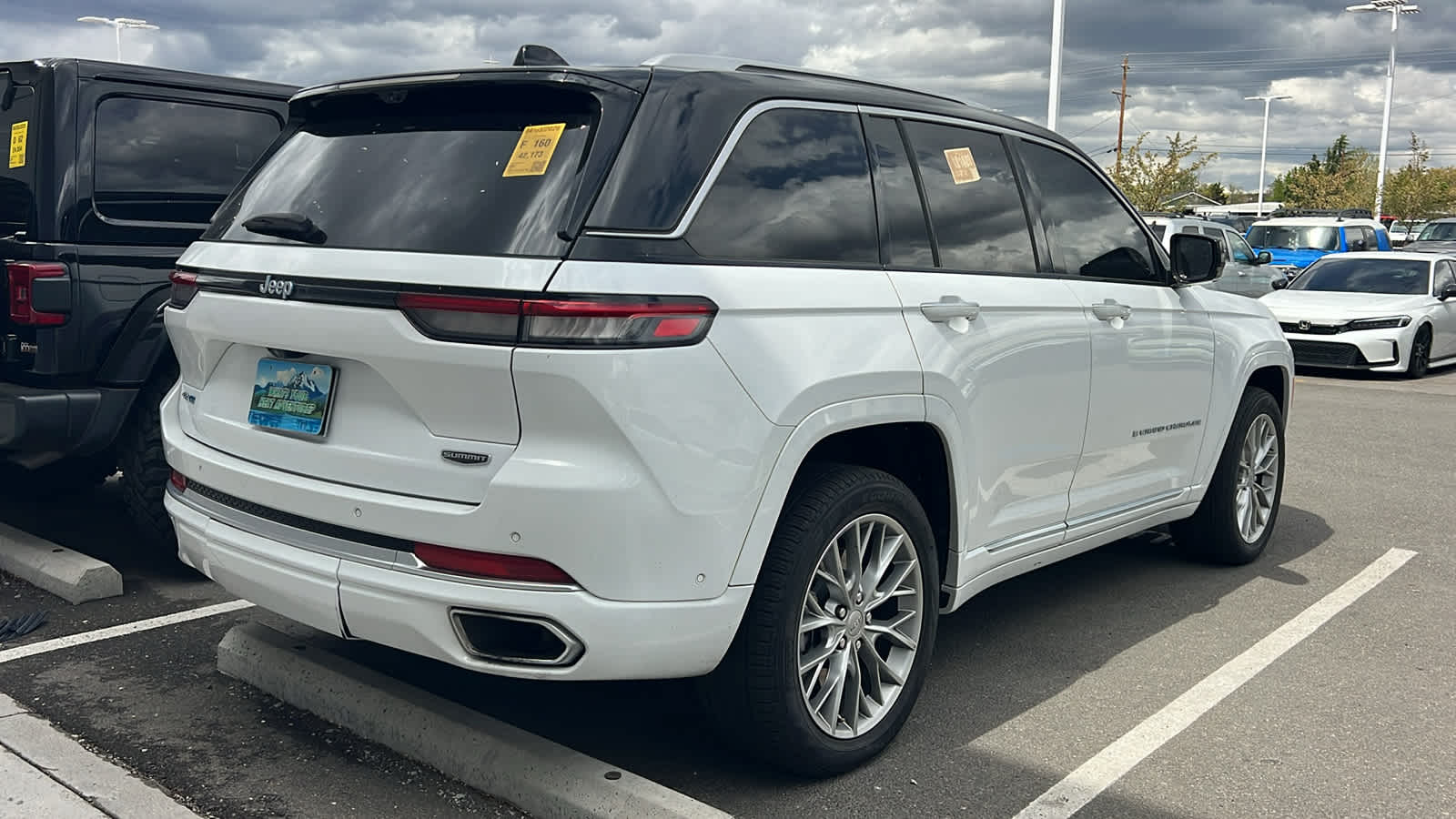 Thumbnail: 2022 Jeep Grand Cherokee - 5