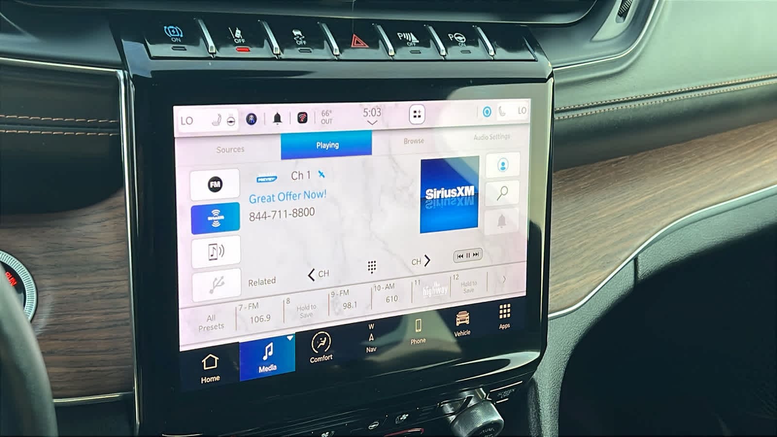 Thumbnail: 2022 Jeep Grand Cherokee - 15