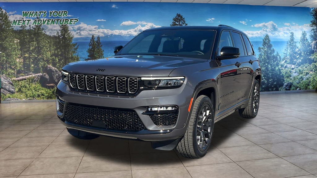 New 2025 Jeep Grand Cherokee Summit Sport Utility