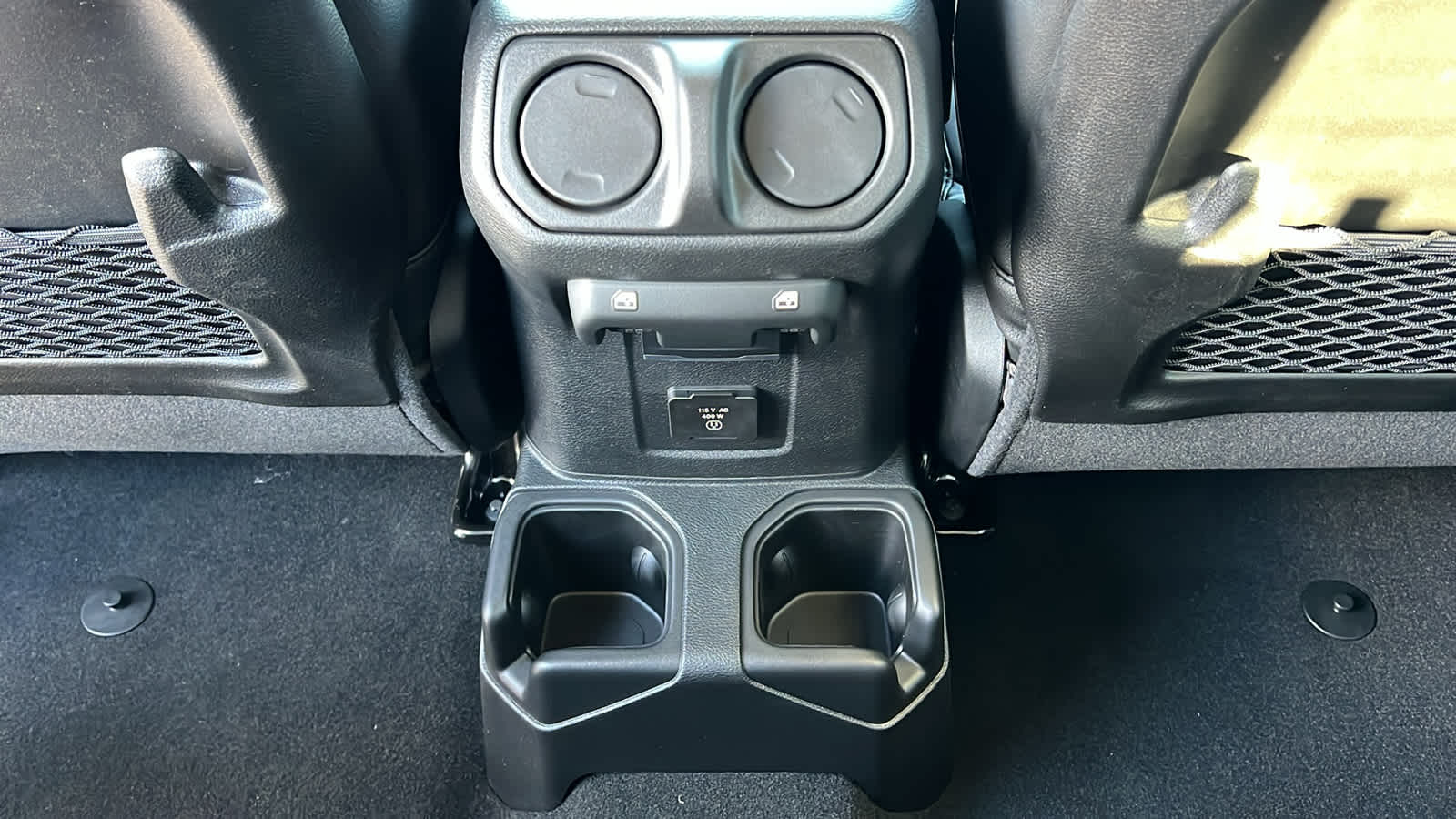 Thumbnail: 2026 Jeep Gladiator - 25