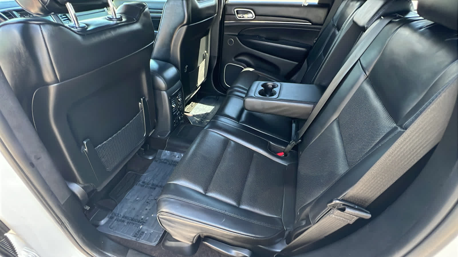 Thumbnail: 2018 Jeep Grand Cherokee - 24