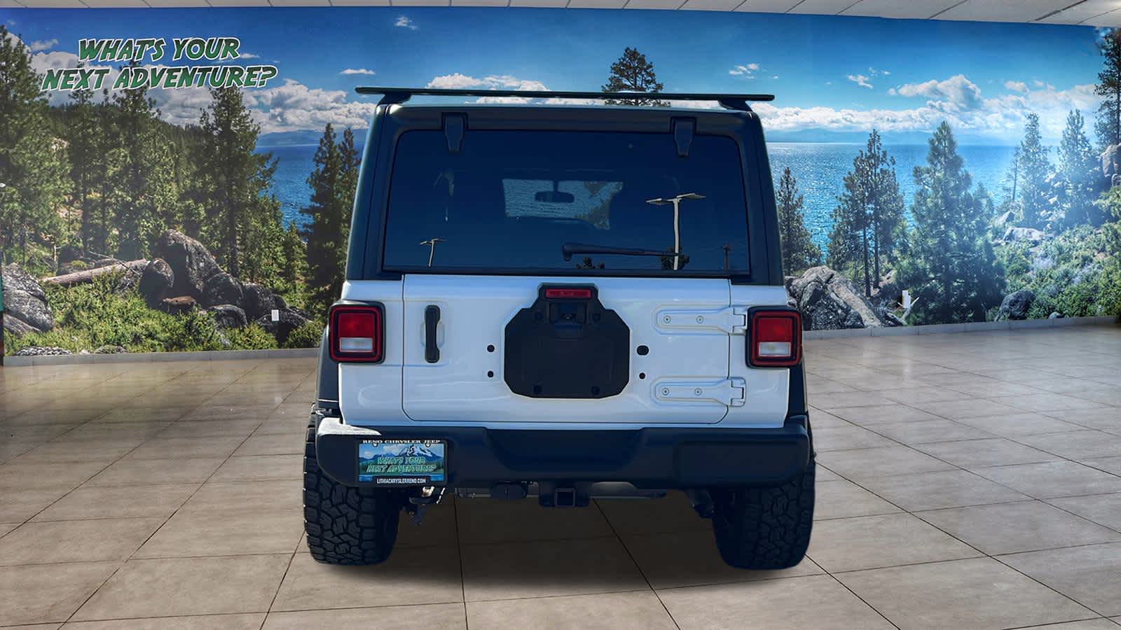 Thumbnail: 2022 Jeep Wrangler - 6