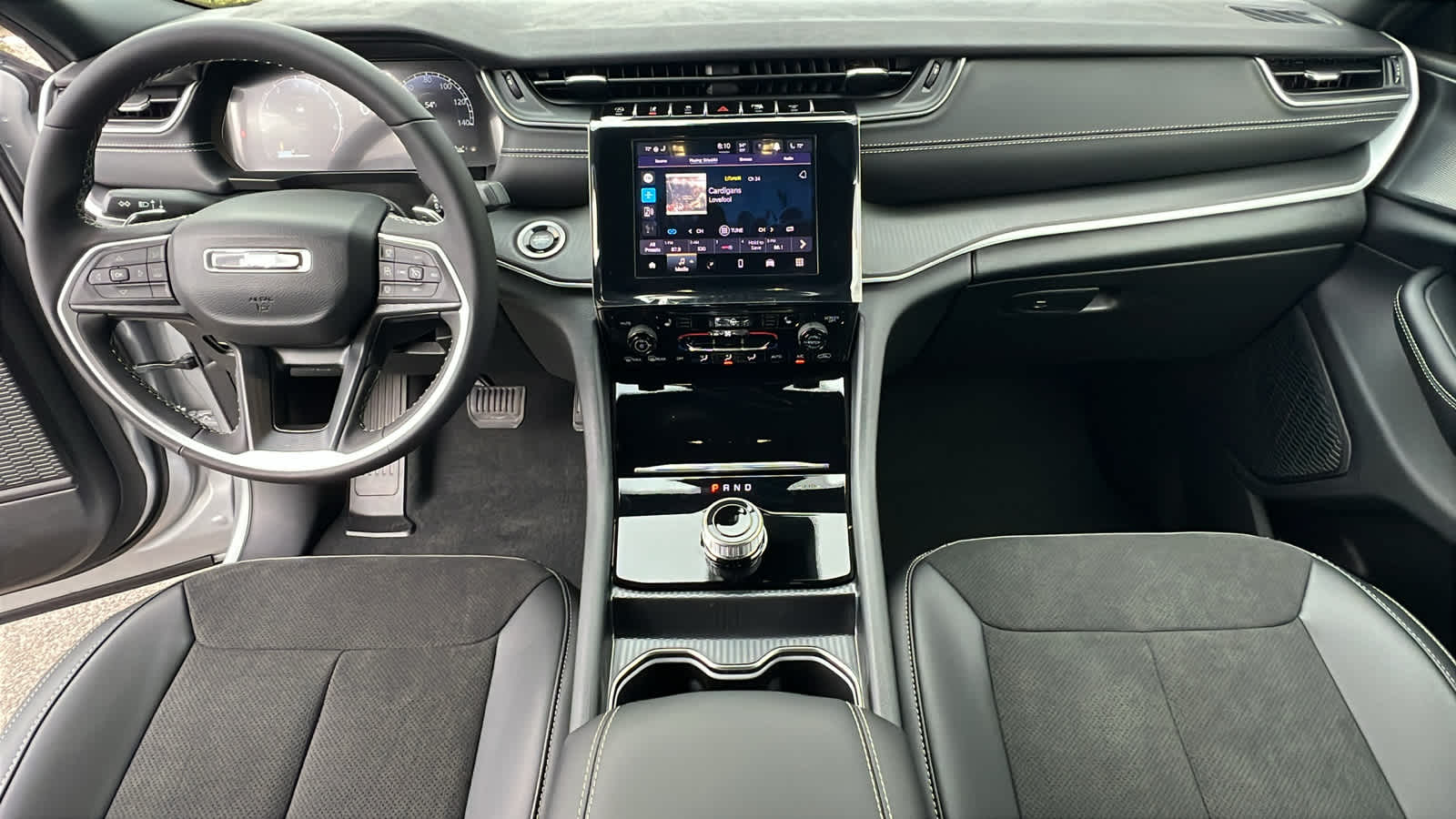 Thumbnail: 2025 Jeep Grand Cherokee - 26