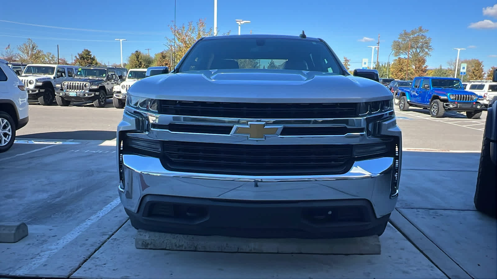 Used 2020 Chevrolet Silverado 1500 LT Truck Crew Cab